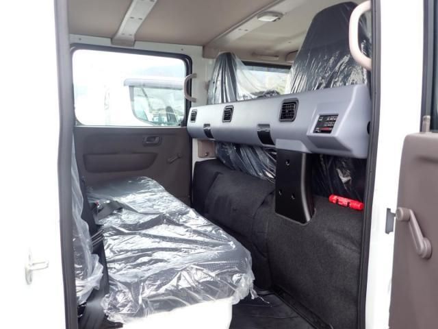 MITSUBISHI CANTER 2025 Image 31