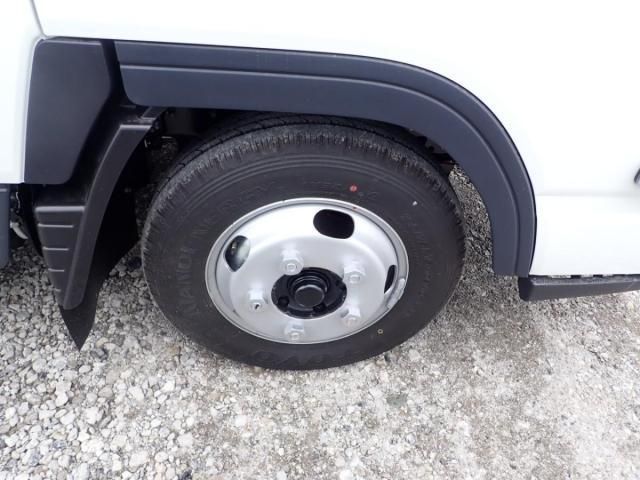 MITSUBISHI CANTER 2025 Image 31