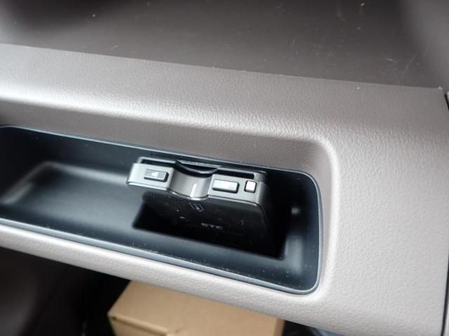 MITSUBISHI CANTER 2025 Image 31