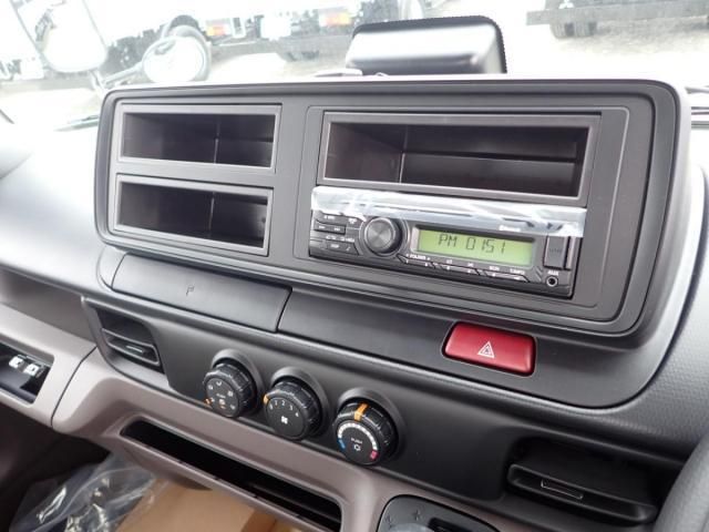 MITSUBISHI CANTER 2025 Image 31