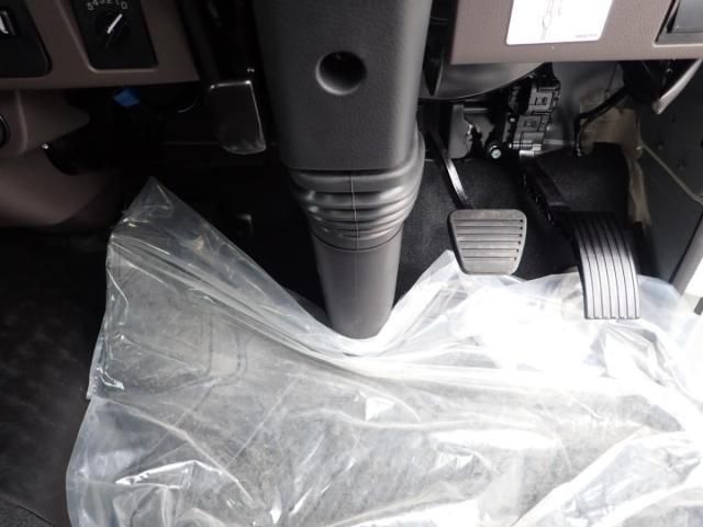 MITSUBISHI CANTER 2025 Image 31