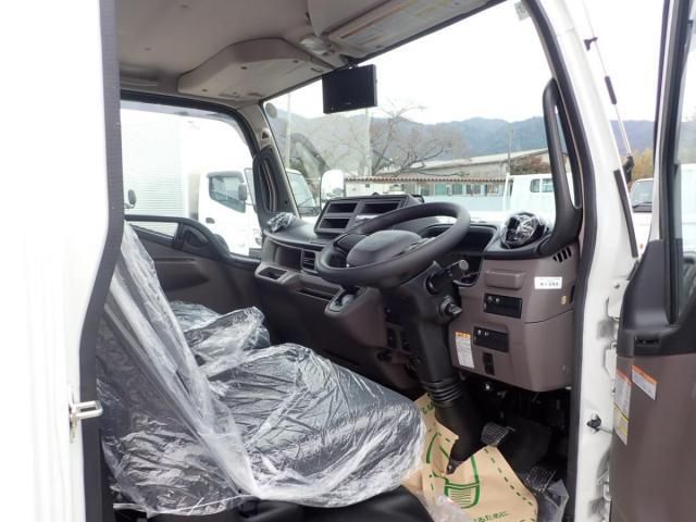 MITSUBISHI CANTER 2025 Image 31