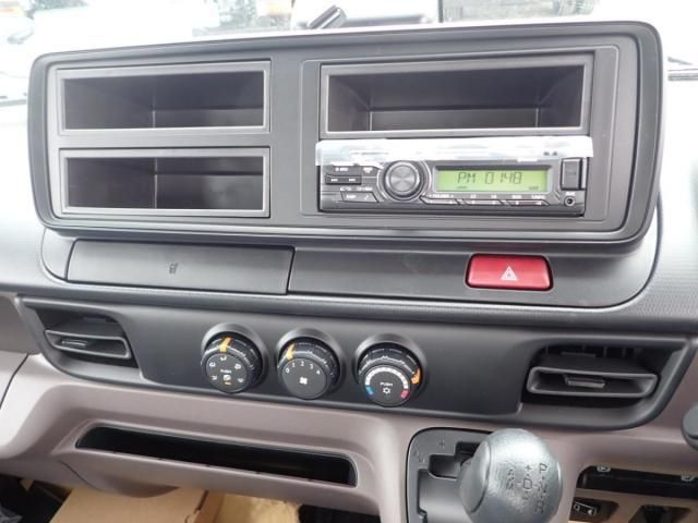 MITSUBISHI CANTER 2025 Image 31