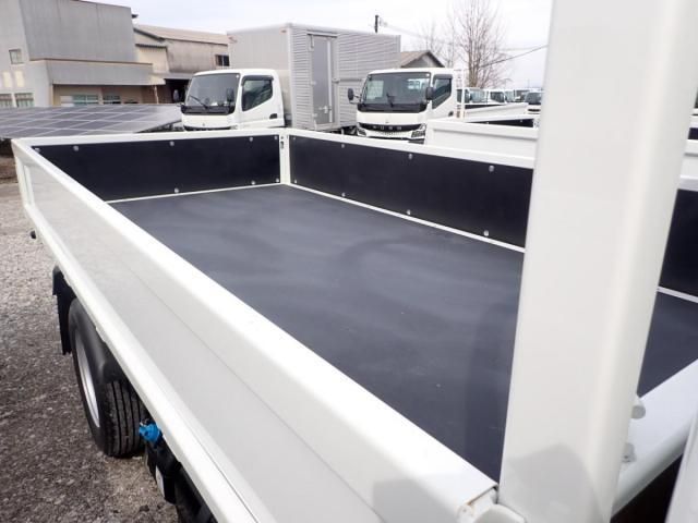 MITSUBISHI CANTER 2025 Image 31