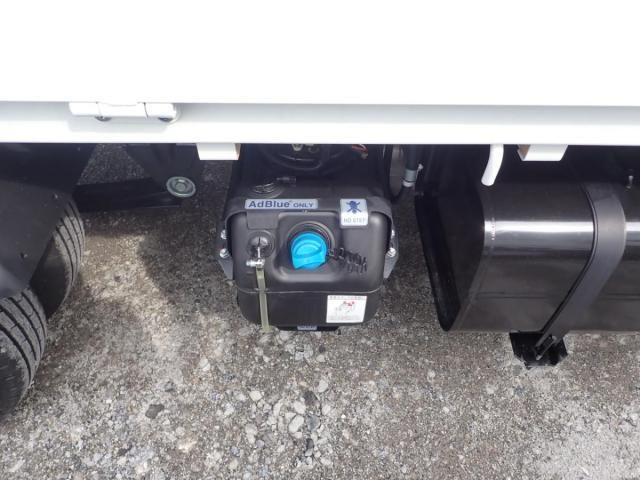 MITSUBISHI CANTER 2025 Image 31