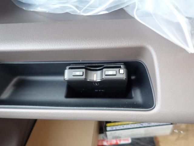 MITSUBISHI CANTER 2025 Image 31