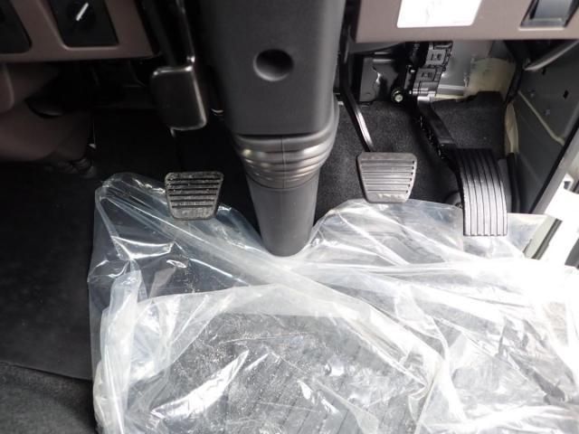 MITSUBISHI CANTER 2025 Image 31