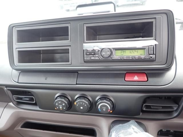 MITSUBISHI CANTER 2025 Image 31