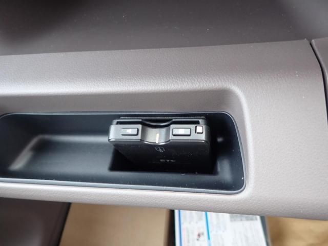 MITSUBISHI CANTER 2025 Image 31