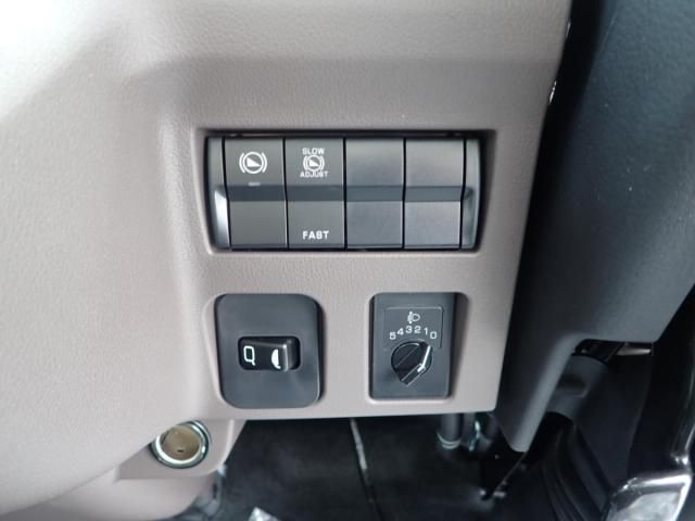 MITSUBISHI CANTER 2025 Image 31