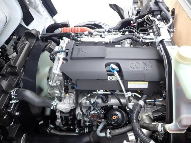 MITSUBISHI CANTER 2025 Image 31