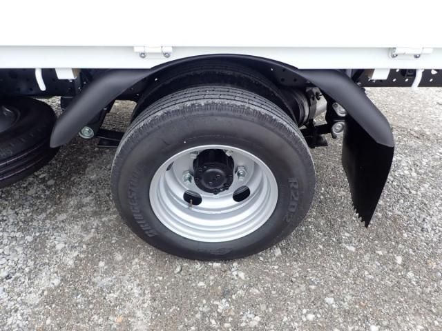 MITSUBISHI CANTER 2025 Image 31