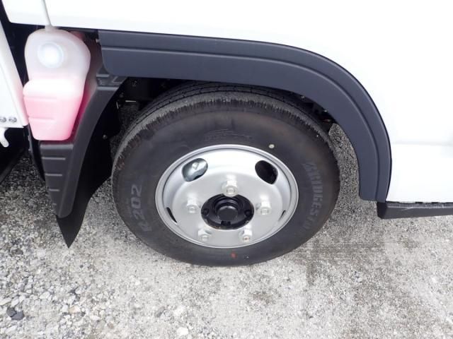 MITSUBISHI CANTER 2025 Image 31