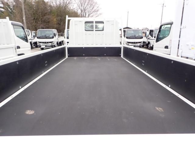 MITSUBISHI CANTER 2025 Image 31