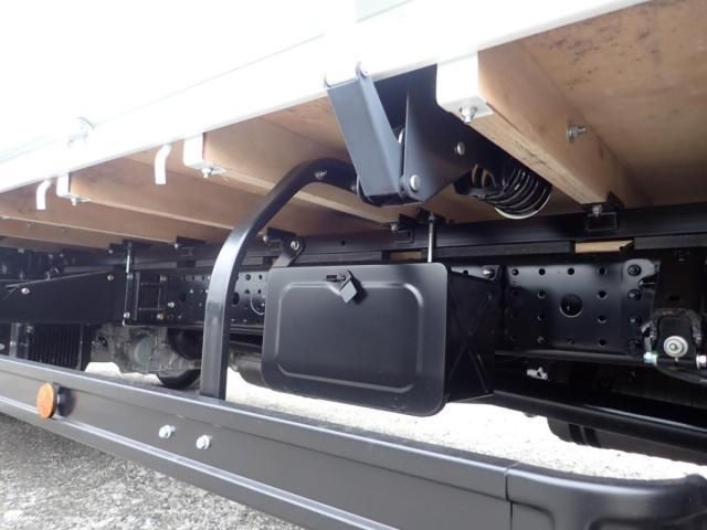 MITSUBISHI CANTER 2025 Image 31