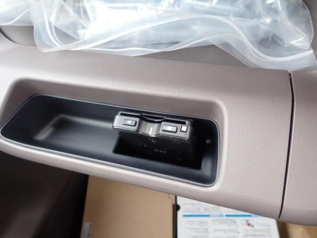 MITSUBISHI CANTER 2025 Image 31