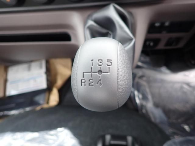 MITSUBISHI CANTER 2025 Image 31