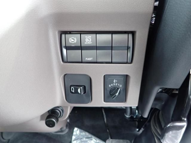 MITSUBISHI CANTER 2025 Image 31