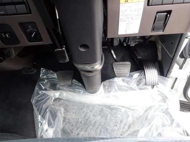 MITSUBISHI CANTER 2025 Image 31