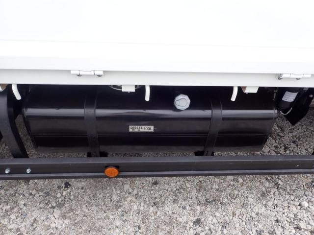 MITSUBISHI CANTER 2025 Image 31