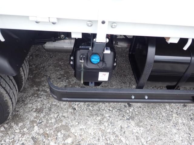 MITSUBISHI CANTER 2025 Image 31