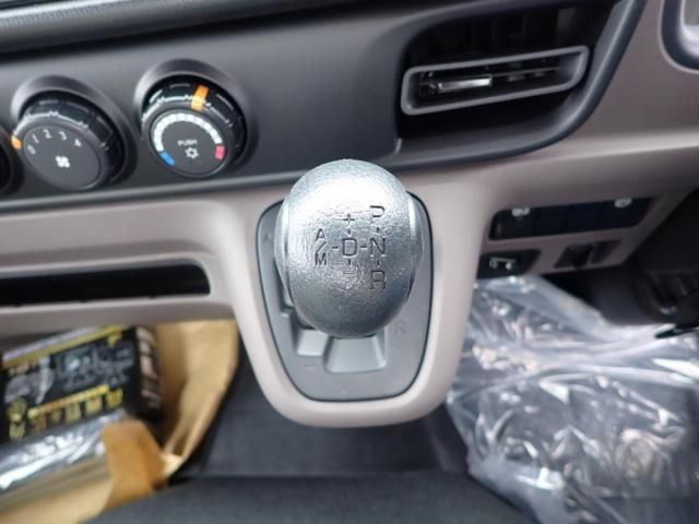 MITSUBISHI CANTER 2025 Image 31