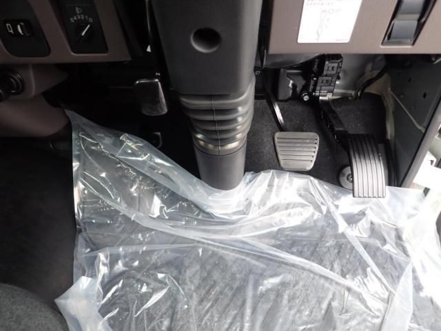 MITSUBISHI CANTER 2025 Image 31