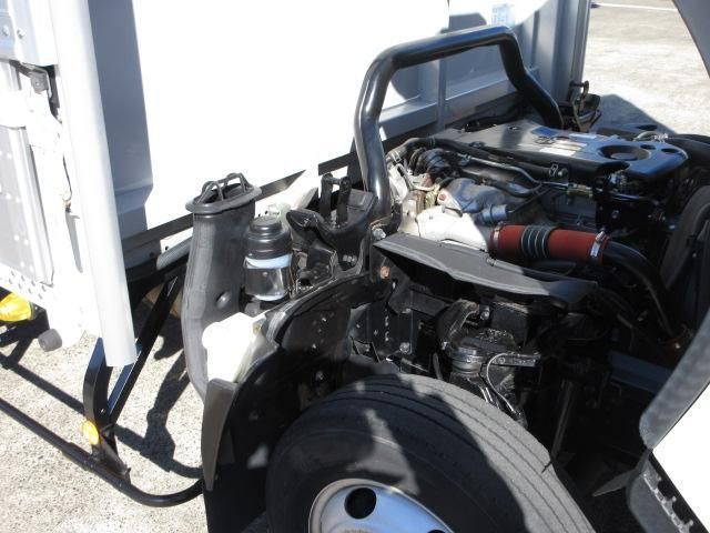 ISUZU ELF 2019 Image 31