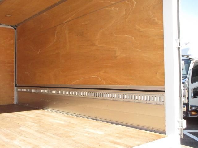 ISUZU ELF 2019 Image 31