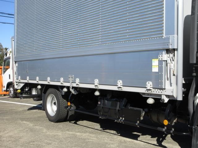 ISUZU ELF 2019 Image 31