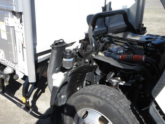 ISUZU ELF 2019 Image 31