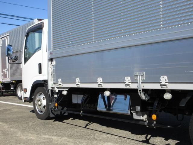 ISUZU ELF 2019 Image 31