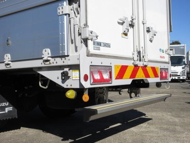 ISUZU ELF 2019 Image 31