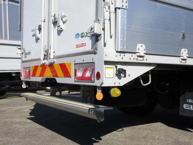 ISUZU ELF 2019 Image 31