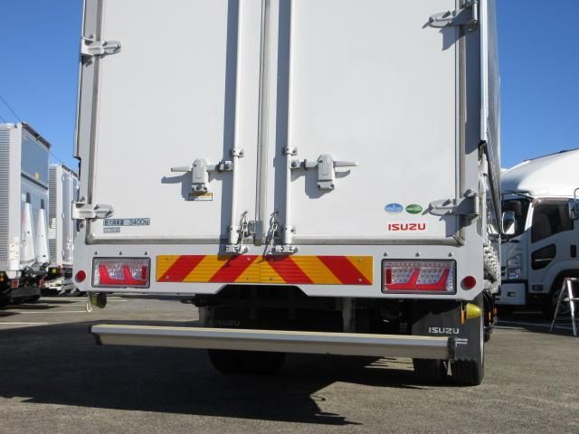 ISUZU ELF 2019 Image 31