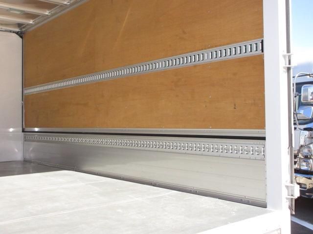 ISUZU ELF 2019 Image 31