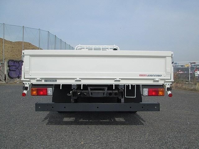 HINO DUTRO 2023 Image 31