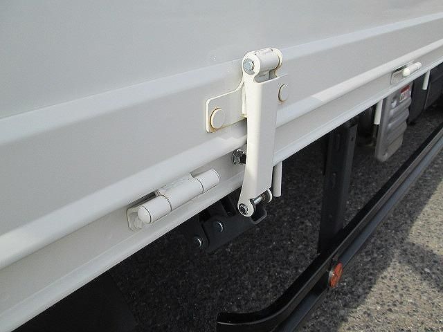 HINO DUTRO 2023 Image 31