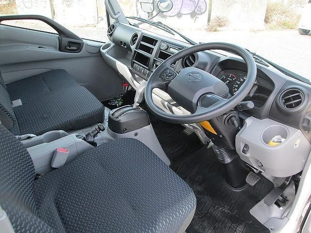 HINO DUTRO 2023 Image 31