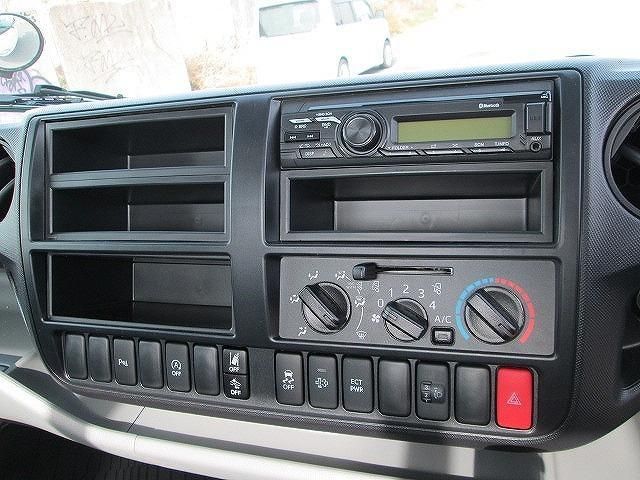 HINO DUTRO 2023 Image 31