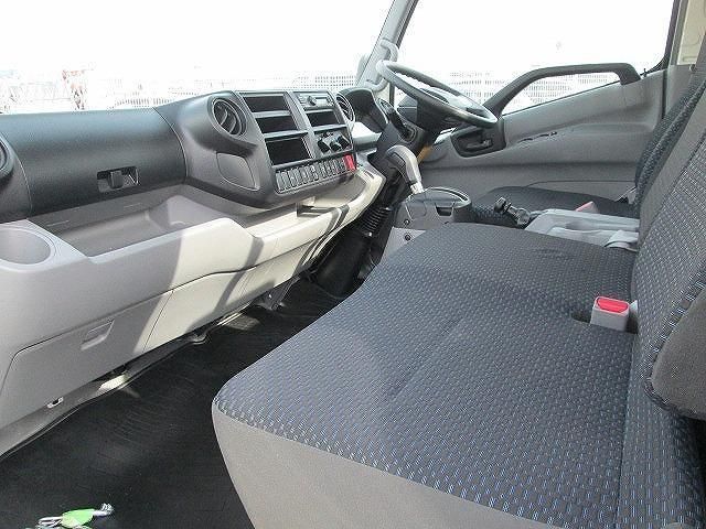 HINO DUTRO 2023 Image 31