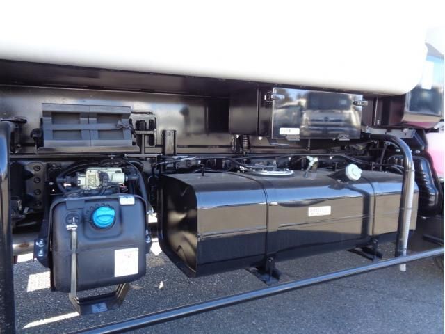 MITSUBISHI CANTER 2025 Image 31