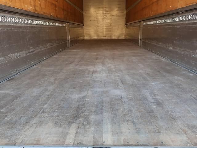 NISSAN DIESEL QUON 2021 Image 31