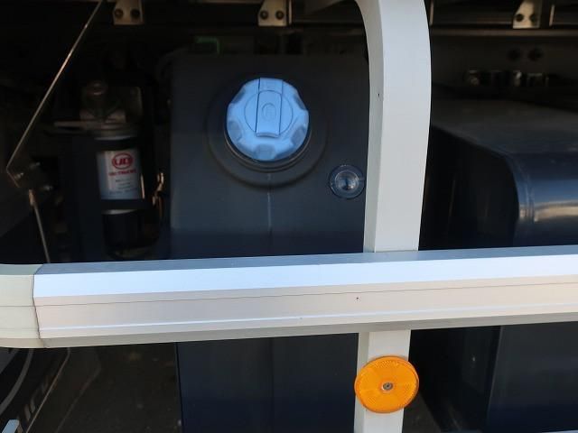 NISSAN DIESEL QUON 2021 Image 31