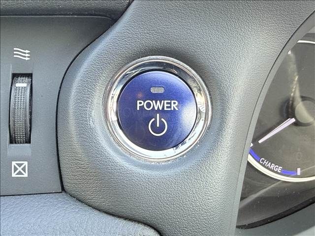 TOYOTA LEXUS CT200H 2011 Image 31