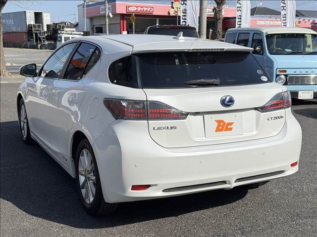 TOYOTA LEXUS CT200H 2011 Image 31