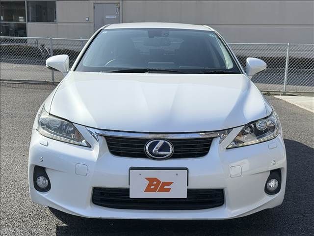 TOYOTA LEXUS CT200H 2011 Image 31