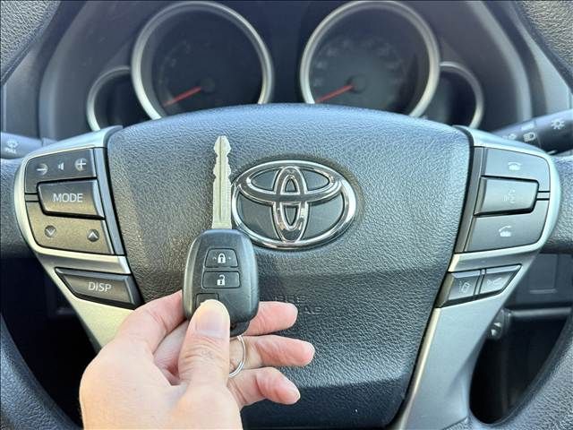 TOYOTA MARK X 2017 Image 31