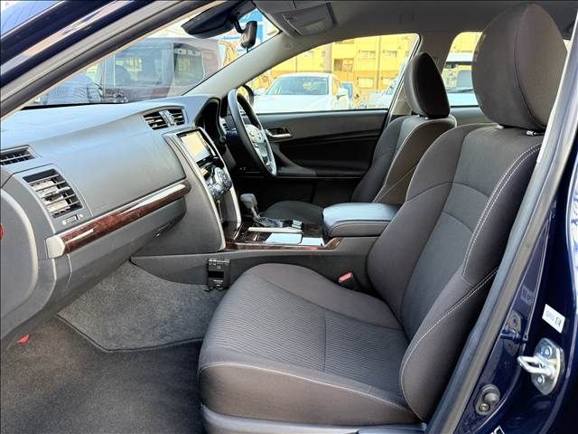 TOYOTA MARK X 2017 Image 31