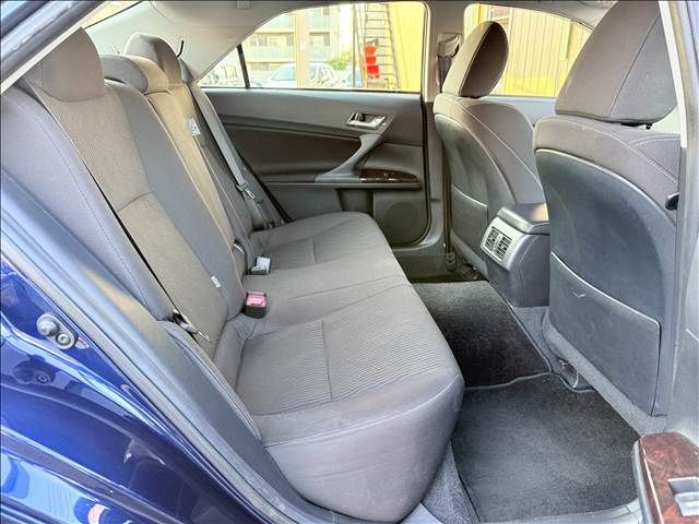 TOYOTA MARK X 2017 Image 31